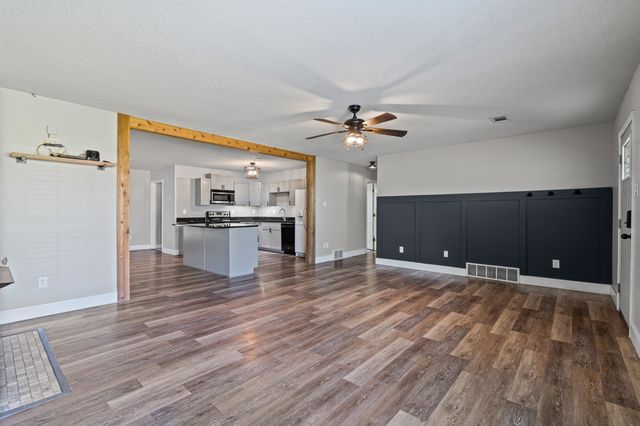 511 E RAE DR, Munford, TN 38058