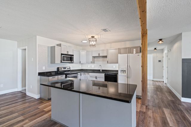 511 E RAE DR, Munford, TN 38058