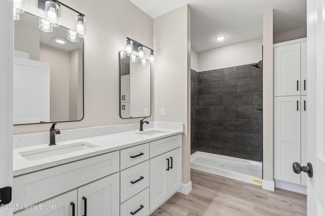 40 Betty Boyd Ln, Brandenburg, KY 40108