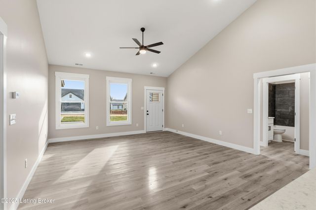 40 Betty Boyd Ln, Brandenburg, KY 40108