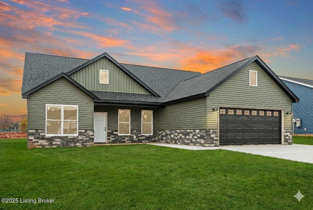 40 Betty Boyd Ln, Brandenburg, KY 40108