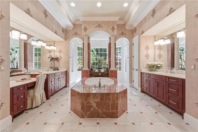 4415 Club Estates DR, Naples, FL 34112