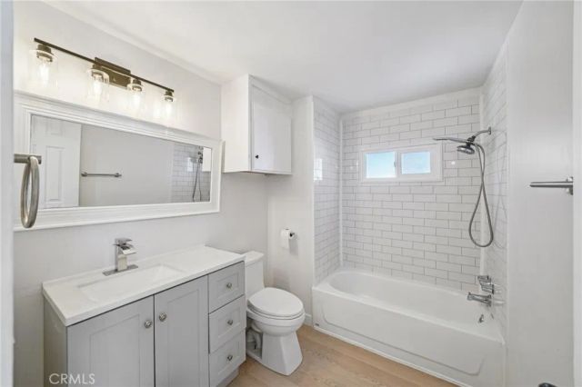 2755 arrow highway 55 55, La Verne, CA 91750