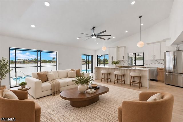 3603 SW 5th PL, Cape Coral, FL 33914
