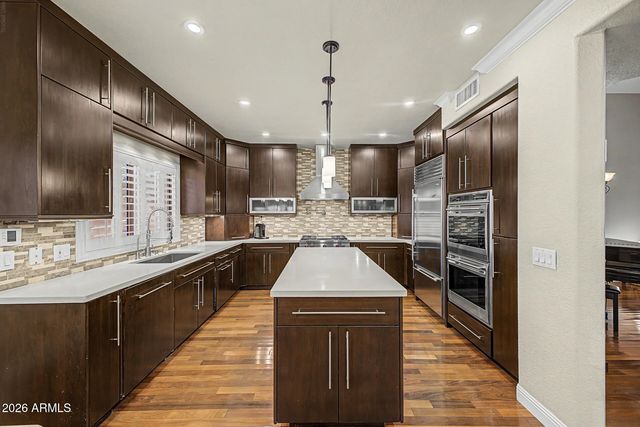 1172 N WOODSIDE Court, Chandler, AZ 85224