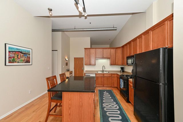 1924 N Hubbard STREET #218, Milwaukee, WI 53212