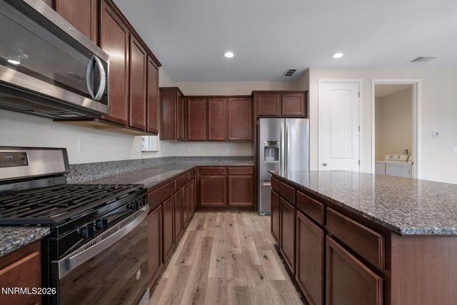 3087 Velvet Trace Lane, Sparks, NV 89436