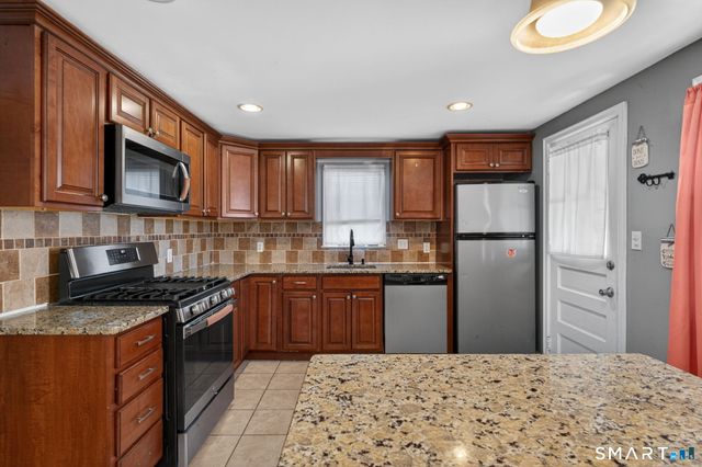 6 Greenfield Drive, New Britain, CT 06051