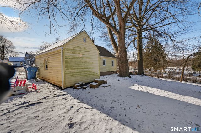 6 Greenfield Drive, New Britain, CT 06051