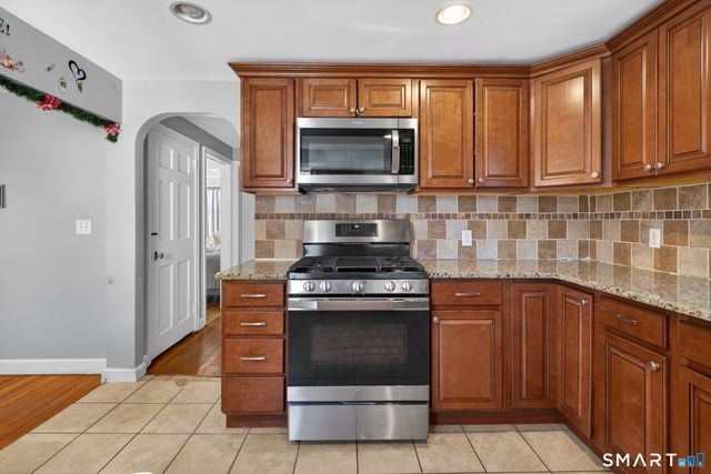 6 Greenfield Drive, New Britain, CT 06051