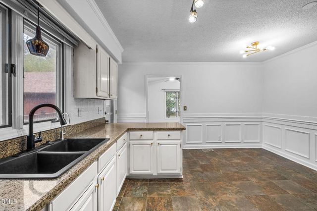 10 Sunrise Place, Durham, NC 27705