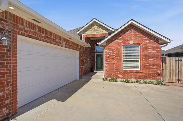 3613 LadyBank Lane, Norman, OK 73072