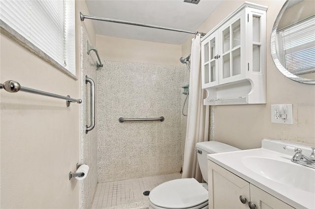 1110 E BOYER STREET, Tarpon Springs, FL 34689