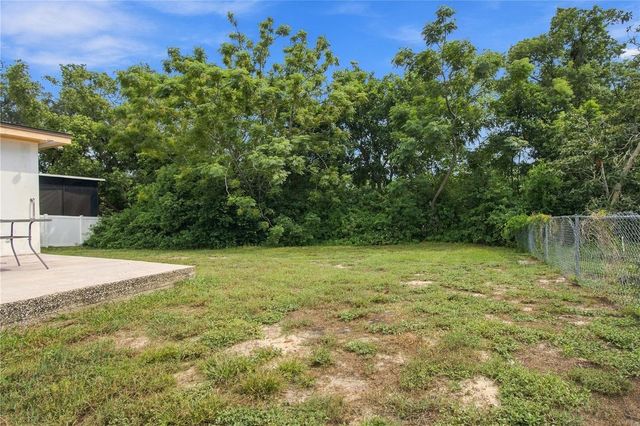 1110 E BOYER STREET, Tarpon Springs, FL 34689