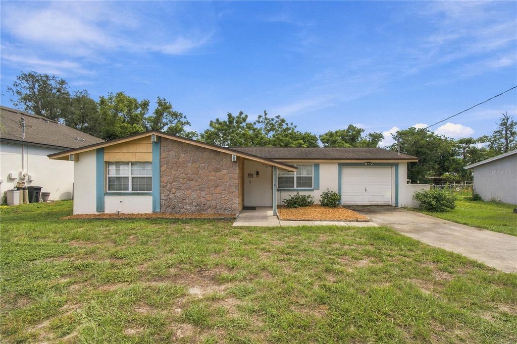 1110 E BOYER STREET, Tarpon Springs, FL 34689