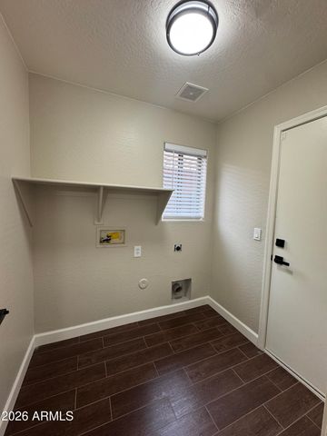 5545 W JONES Avenue, Phoenix, AZ 85043