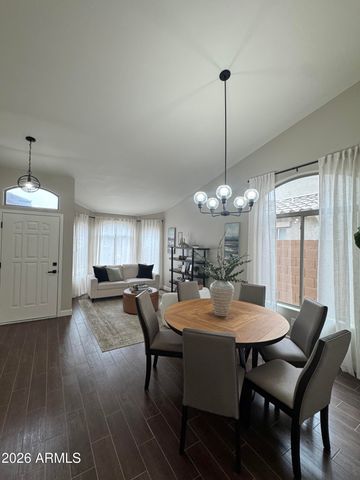 5545 W JONES Avenue, Phoenix, AZ 85043