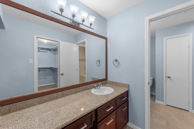 9800 Pagewood Lane 3103, Houston, TX 77042