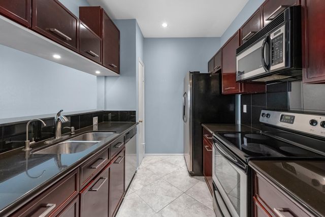 9800 Pagewood Lane 3103, Houston, TX 77042
