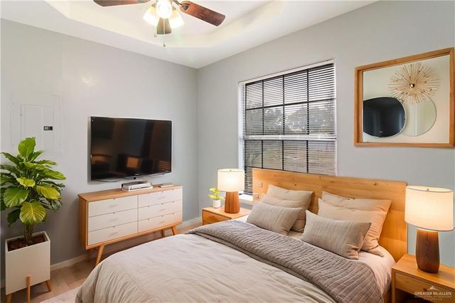 422 Bahia Street, Mission, TX 78572