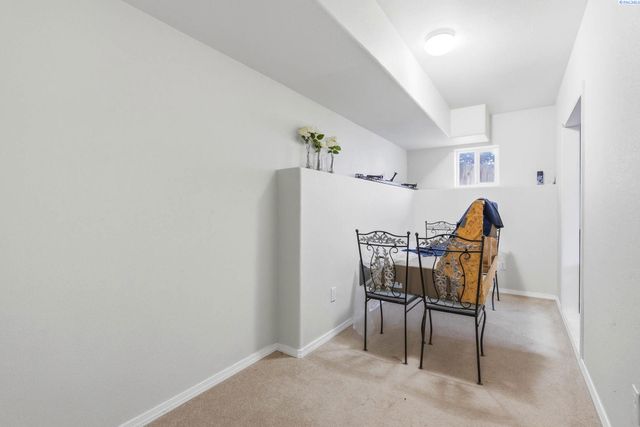 5000 Milky Way, West Richland, WA 99353