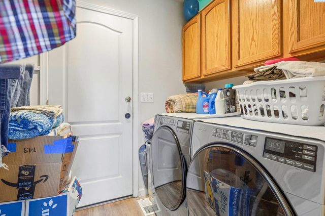 5000 Milky Way, West Richland, WA 99353