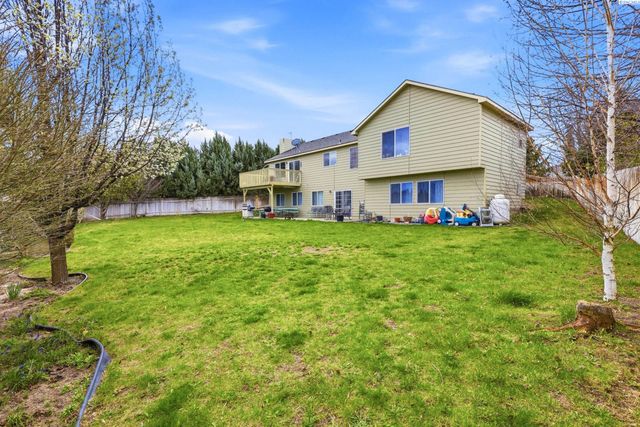 5000 Milky Way, West Richland, WA 99353