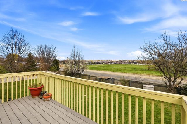 5000 Milky Way, West Richland, WA 99353