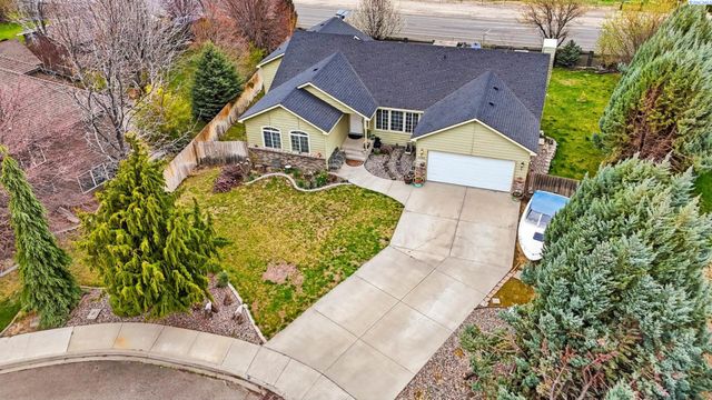 5000 Milky Way, West Richland, WA 99353
