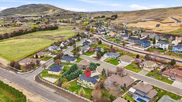 5000 Milky Way, West Richland, WA 99353