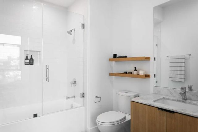 2121 Scott Avenue, Los Angeles, CA 90026