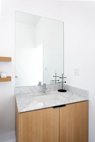 2121 Scott Avenue, Los Angeles, CA 90026