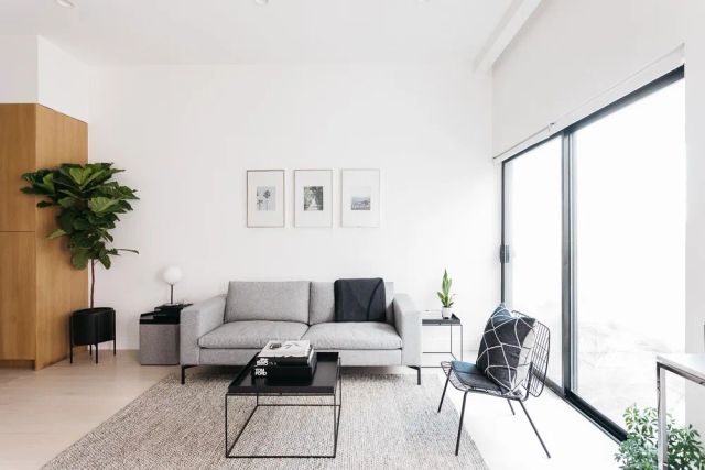 2121 Scott Avenue, Los Angeles, CA 90026
