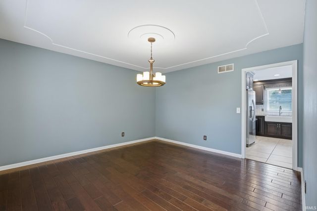 126 Lant Lane, Evansville, IN 47715