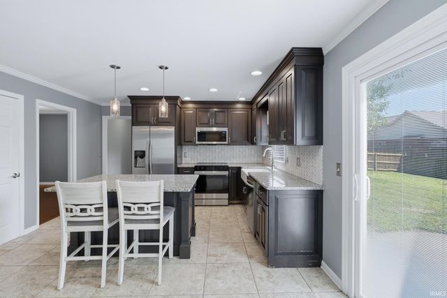 126 Lant Lane, Evansville, IN 47715
