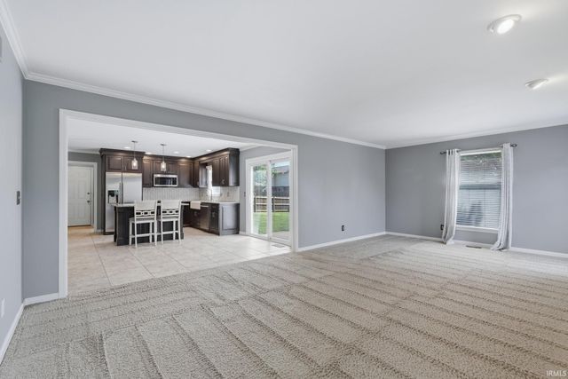 126 Lant Lane, Evansville, IN 47715