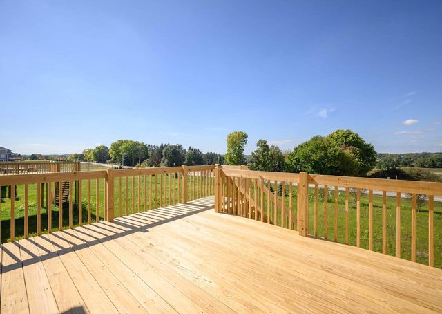 616 Clear Pond Way, Verona, WI 53593