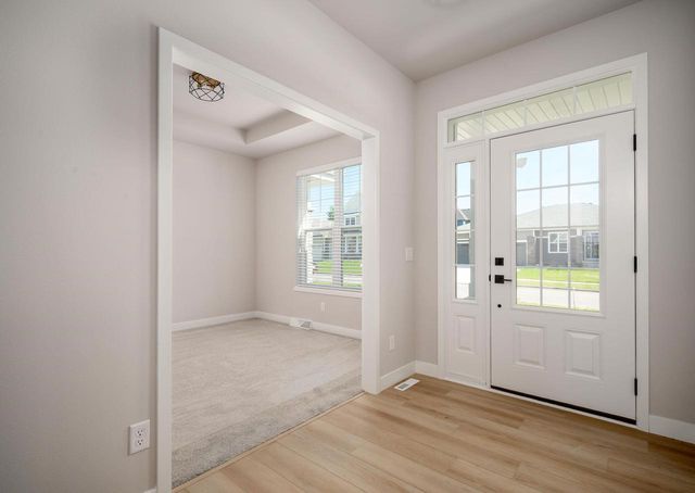 616 Clear Pond Way, Verona, WI 53593