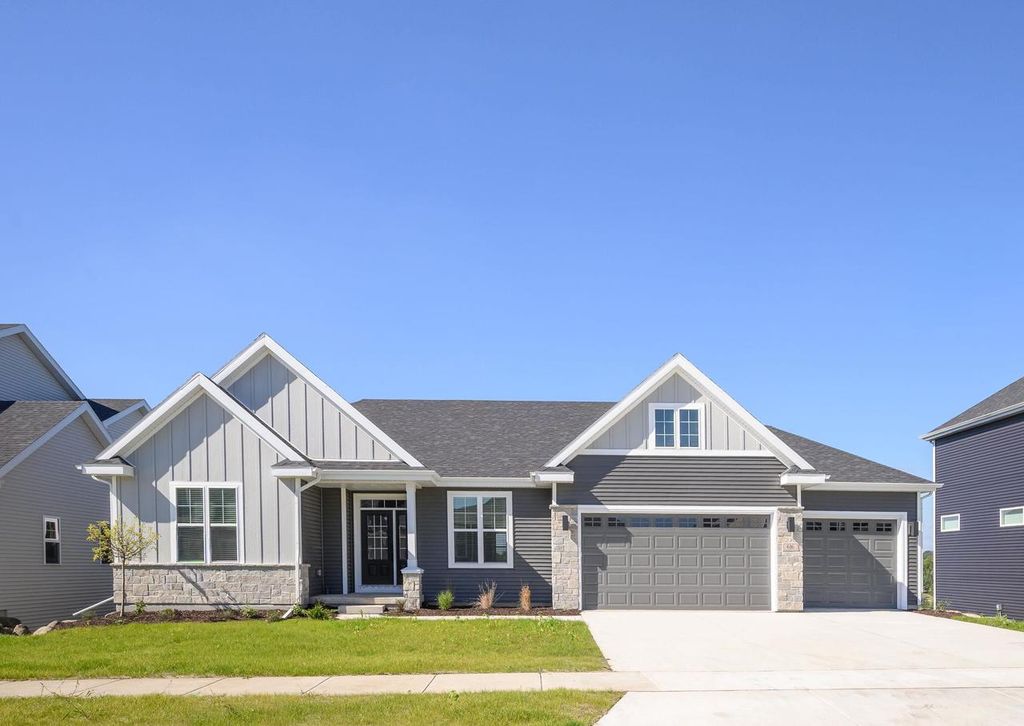 616 Clear Pond Way, Verona, WI 53593
