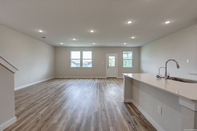 8303 SMITHERS AVENUE, San Antonio, TX 78252