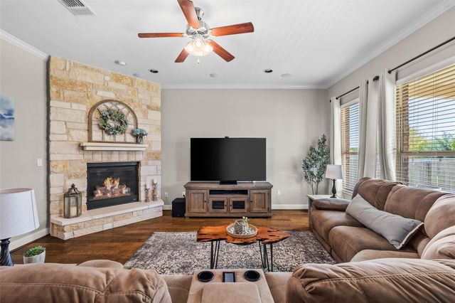 151 Swallowtail DR, Austin, TX 78737