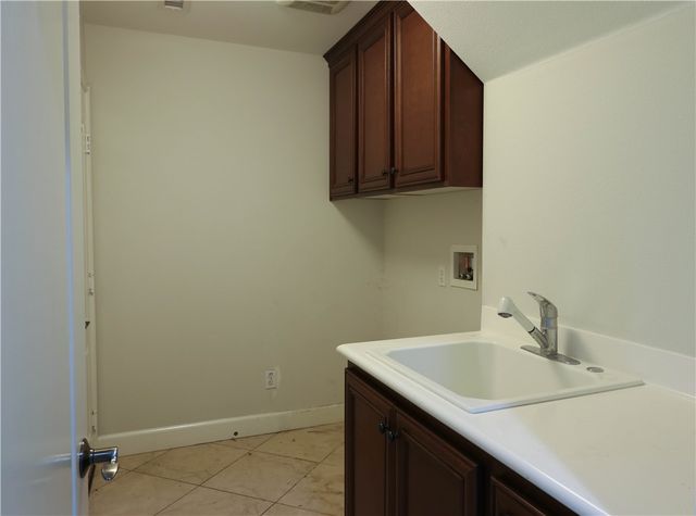 2850 N Stone Pine, Santa Ana, CA 92706