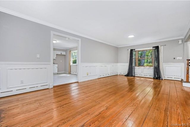 9 Half Moon Pond Road, Ridge, NY 11961
