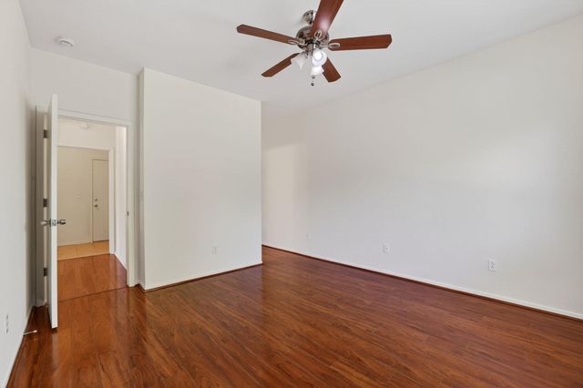 6 Cortney Ct, Sacramento, CA 95832