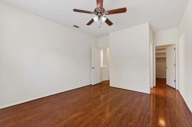 6 Cortney Ct, Sacramento, CA 95832