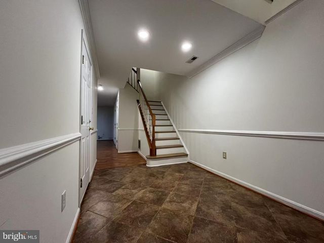 4102 KENTMERE SQ, Fairfax, VA 22030