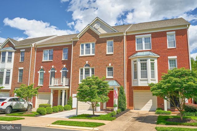 4102 KENTMERE SQ, Fairfax, VA 22030