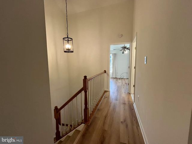 4102 KENTMERE SQ, Fairfax, VA 22030