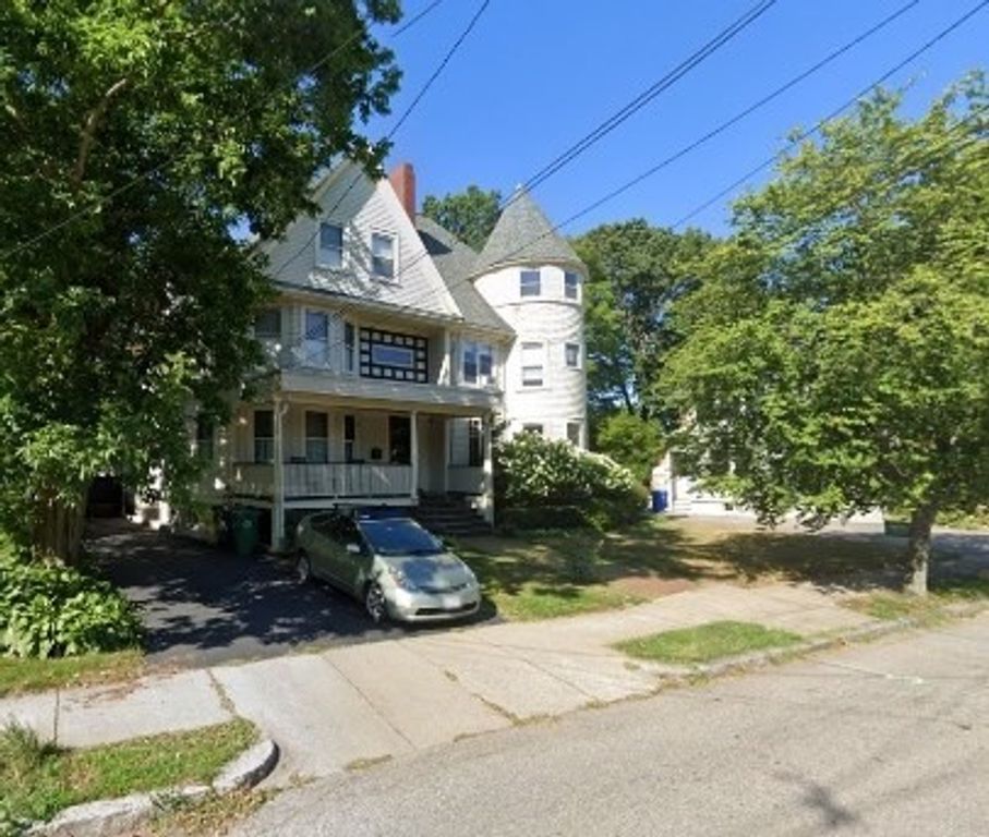 140 Church St, Newton, MA 02458