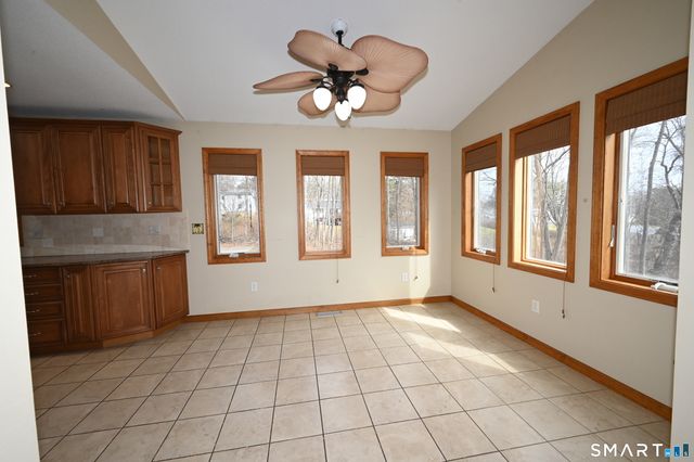 46 McMahon Lane, North Branford, CT 06471